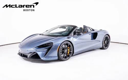 
           
        2025 McLaren Artura