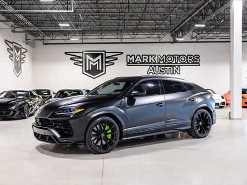 
           
        2022 Lamborghini Urus