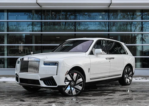 
           New 
        2026 Rolls-Royce Cullinan series ll