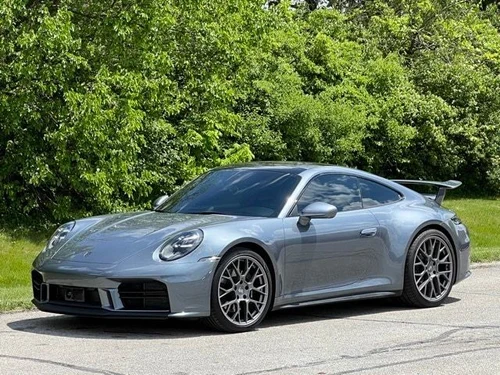 
           
        2025 Porsche 911 Carrera
