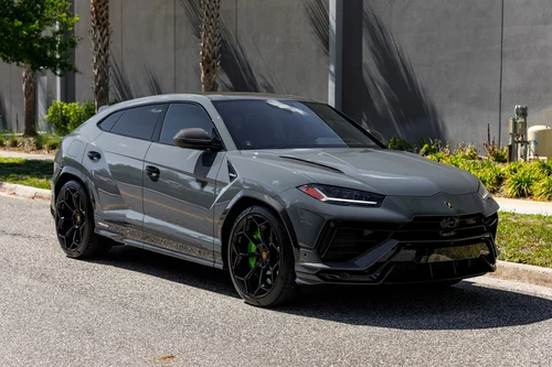 
           
        2023 Lamborghini Urus