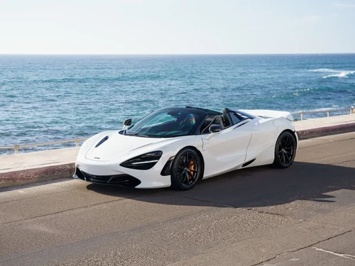 
           
        2023 McLaren 720S