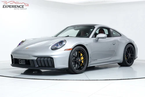 
           
        2025 Porsche 911