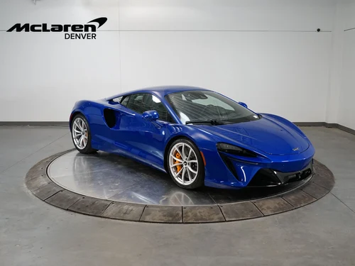 
           New 
        2025 McLaren Artura