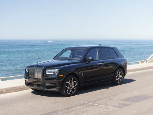 
           
        2023 Rolls-Royce Black Badge Cullinan .