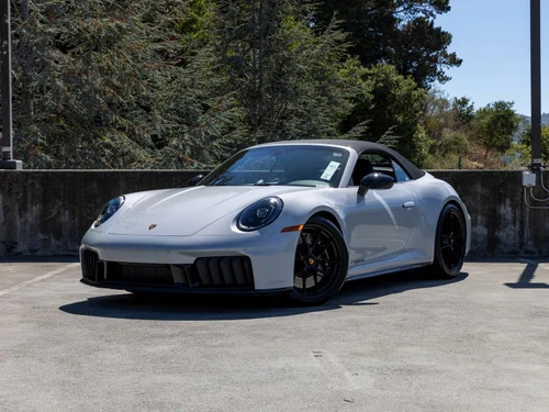 
           
        2025 Porsche 911 Carrera 4 GTS Cabriolet