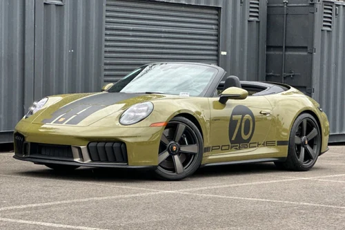 
           New 
        2026 Porsche 911 Carrera GTS