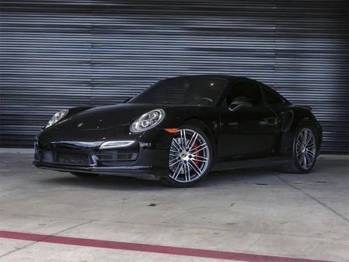 
           
        2015 Porsche 911