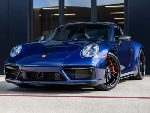 2022 Porsche 911 Carrera 4 GTS