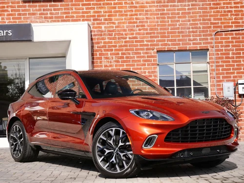 
           
        2021 Aston Martin DBX