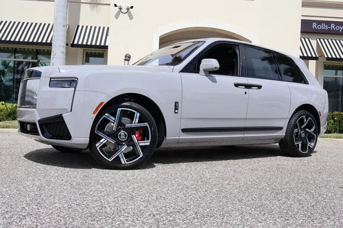 
           New 
        2026 Rolls-Royce Cullinan Black Badge
