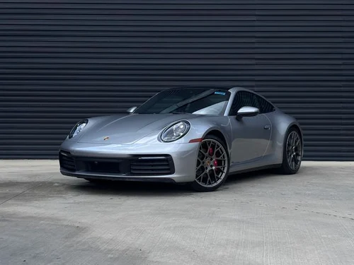 
           
        2021 Porsche 911 Carrera