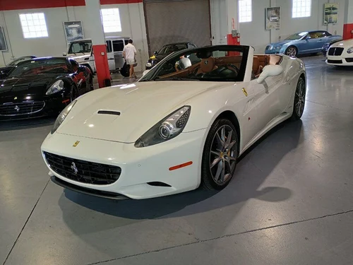 
           
        2011 Ferrari California