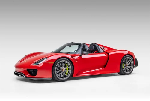 
           
        2015 Porsche 918 Spyder