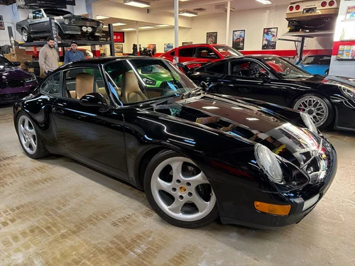 
           
        1995 Porsche 911