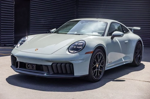 
           
        2025 Porsche 911 Carrera GTS