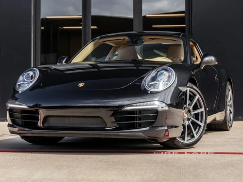 
           
        2013 Porsche 911 Carrera