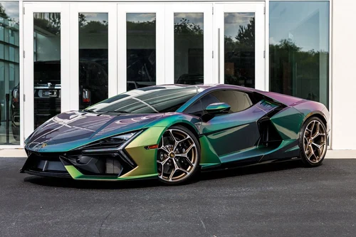 
           
        2024 Lamborghini Revuelto