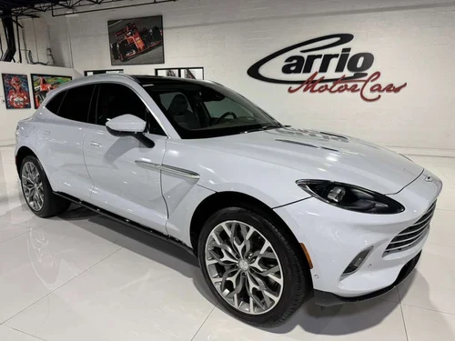 
           
        2021 Aston Martin DBX