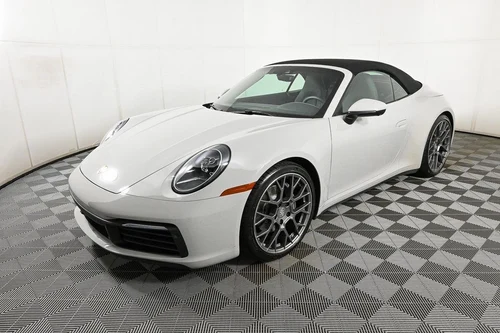 2022 Porsche 911 Carrera