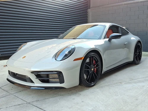 
           
        2022 Porsche 911 Carrera 4 GTS