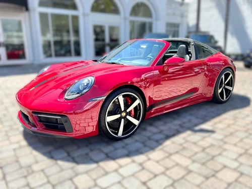 
           
        2022 Porsche 911