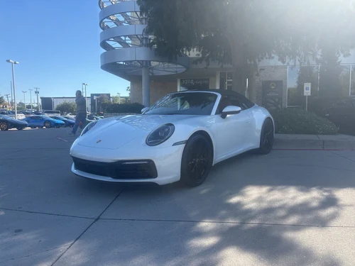 
           
        2021 Porsche 911 Carrera 4