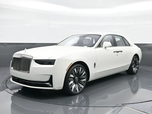 
           New 
        2027 Rolls-Royce Ghost