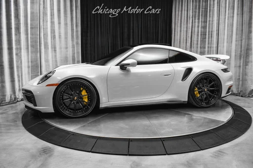 
           
        2022 Porsche 911
