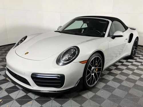 
           
        2019 Porsche 911