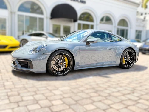 
           
        2024 Porsche 911