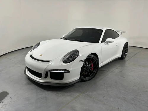 
           
        2015 Porsche 911