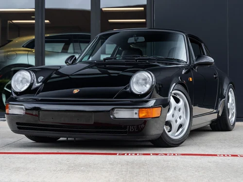 
           
        1992 Porsche 911 Carrera RS