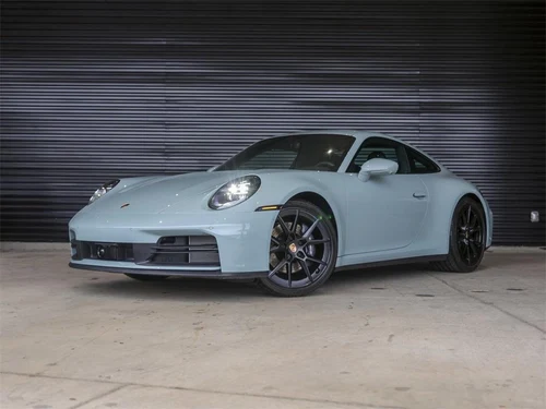 
           
        2025 Porsche 911 Carrera