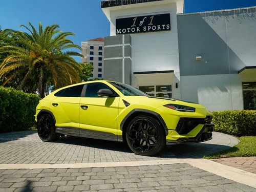 
           
        2024 Lamborghini Urus Performante AWD