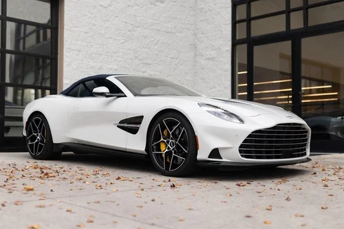 
           New 
        2026 Aston Martin Vanquish Volante