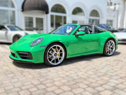 
           
        2021 Porsche 911