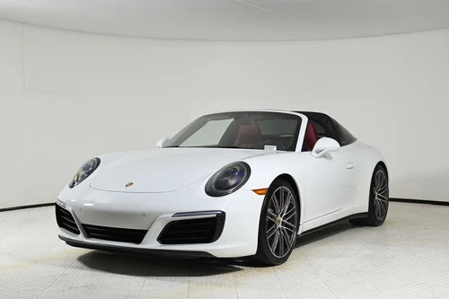 
           
        2019 Porsche 911 Targa
