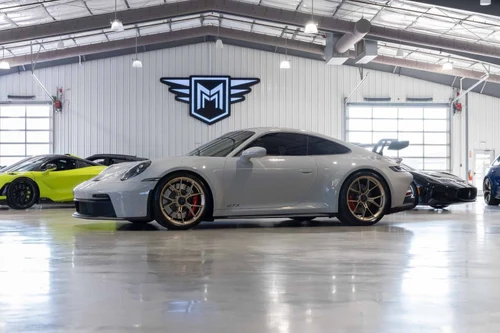 
           
        2023 Porsche 911