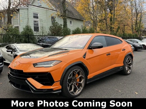 
           
        2024 Lamborghini Urus Performante