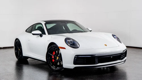 
           
        2020 Porsche 911