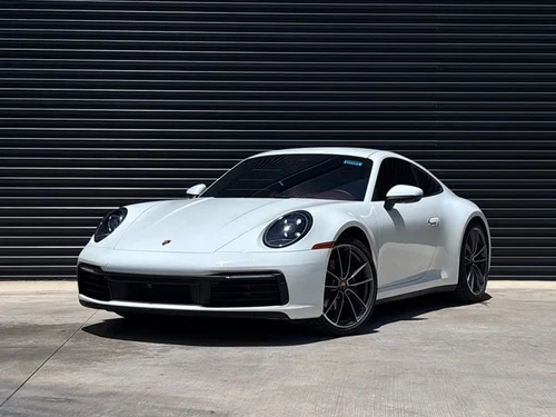 
           
        2021 Porsche 911 Carrera