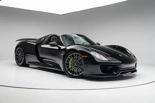 
           
        2015 Porsche 918 Spyder