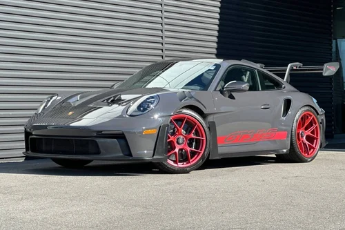 
           
        2025 Porsche 911