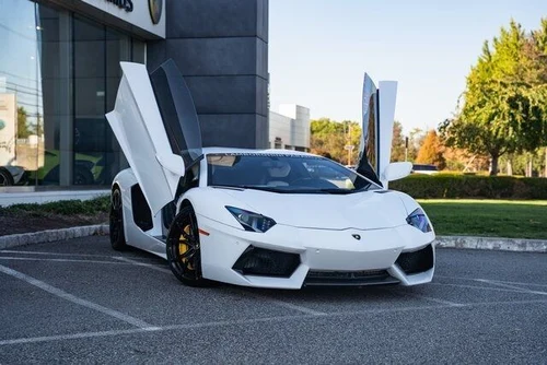
           
        2015 Lamborghini Aventador LP700-4