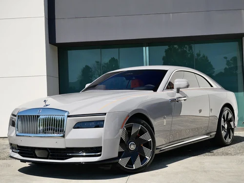 
           New 
        2026 Rolls-Royce Spectre