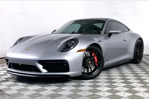 2024 Porsche 911 Carrera 4 GTS