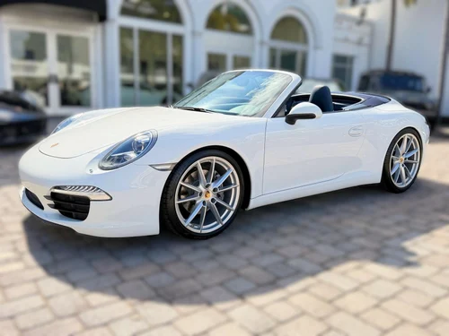 
           
        2014 Porsche 911