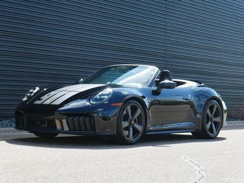 
           
        2026 Porsche 911 Spirit 70