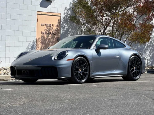 
           
        2025 Porsche 911 Carrera 4 GTS